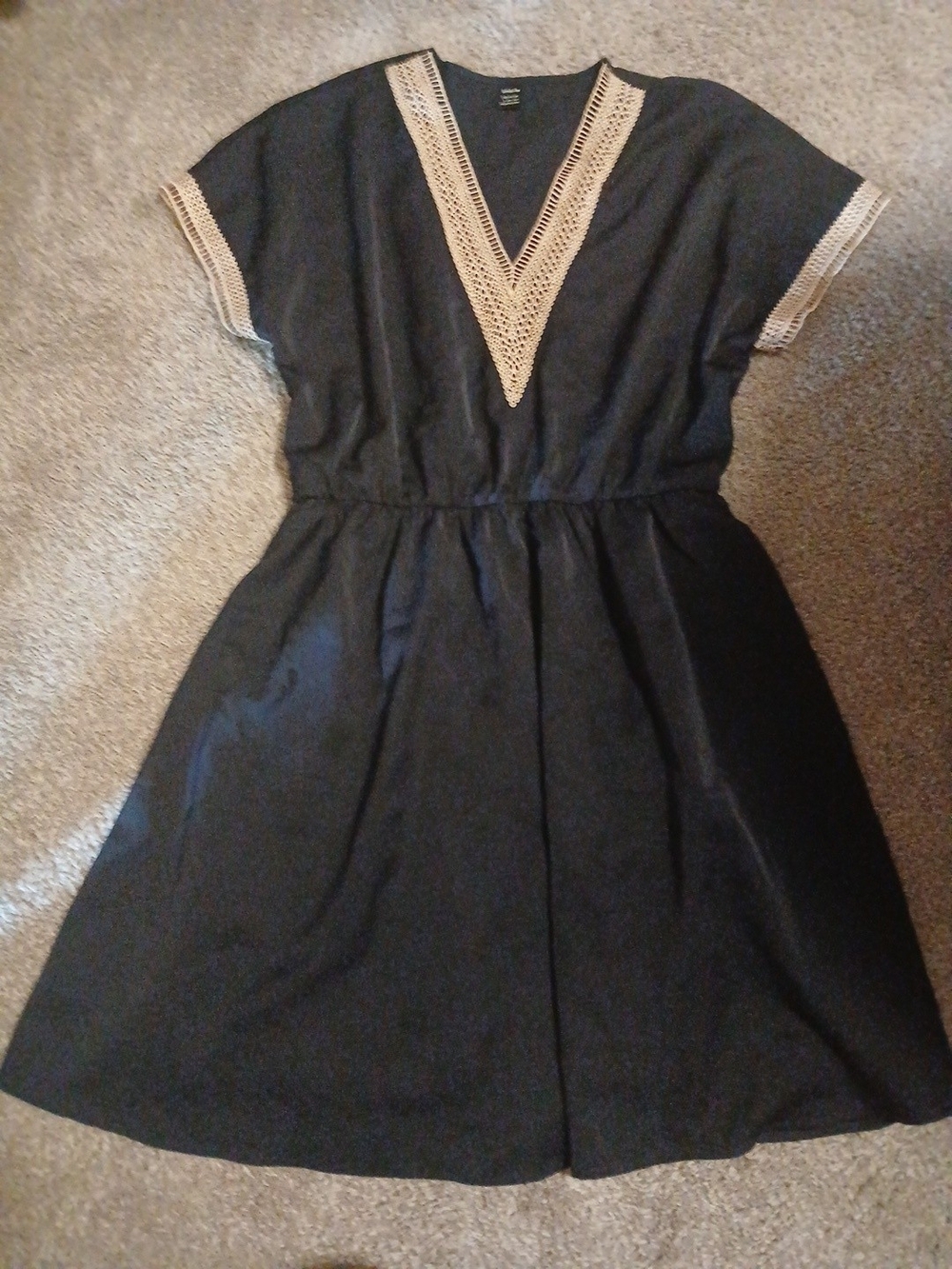 SHEIN Navy Dress with White Lace Trim Sleeves